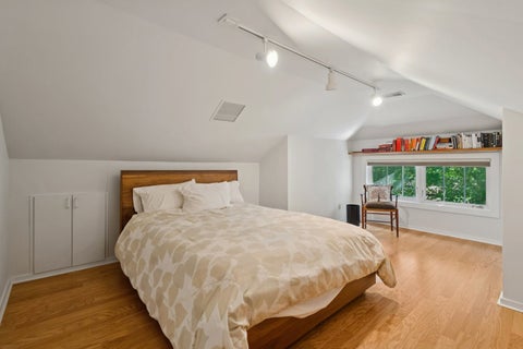 Tiny photo for 5752 N Sacramento Avenue, Chicago, IL 60659 (MLS # 12679944)