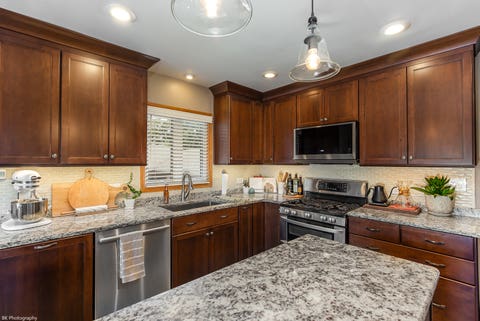 Tiny photo for 8120 Mayfield Avenue, Burbank, IL 60459 (MLS # 12721269)