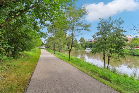 Tiny photo for 860 WEIDNER Road #404, Buffalo Grove, IL 60089 (MLS # 12757667)