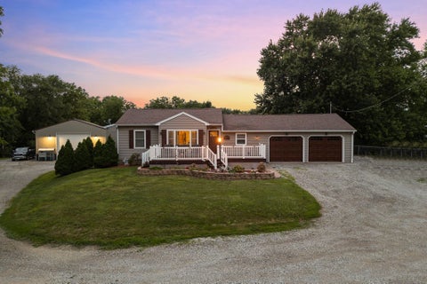 Photo of 626 S Mississippi Street, Blue Grass, IA 52726 (MLS # 12712580)