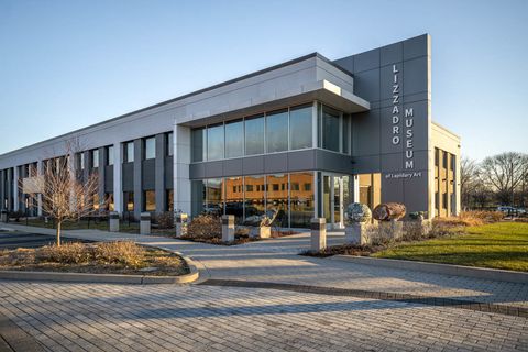 Tiny photo for 396 Summit Circle, Lombard, IL 60148 (MLS # 12502652)