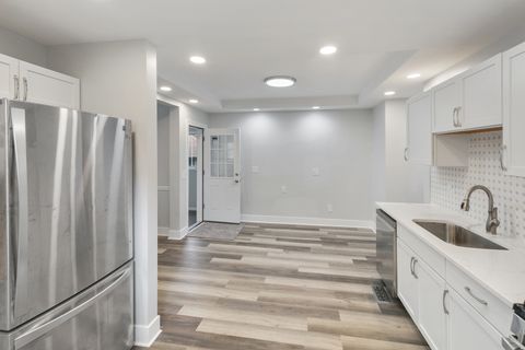 Tiny photo for 9412 S Homan Avenue, Evergreen Park, IL 60805 (MLS # 12590080)