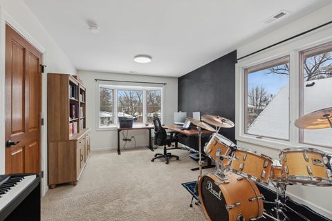 Tiny photo for Glen Ellyn, IL 60137 (MLS # 12481027)