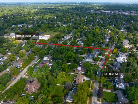 Tiny photo for Glen Ellyn, IL 60137 (MLS # 12481027)