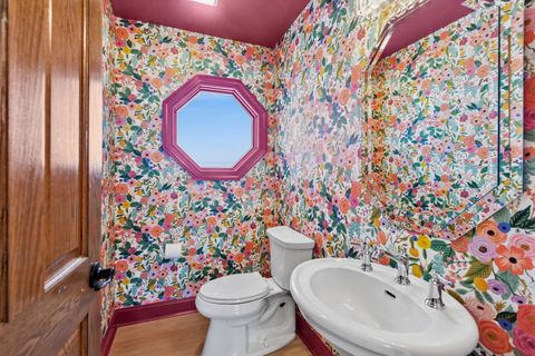 Tiny photo for Glen Ellyn, IL 60137 (MLS # 12481027)