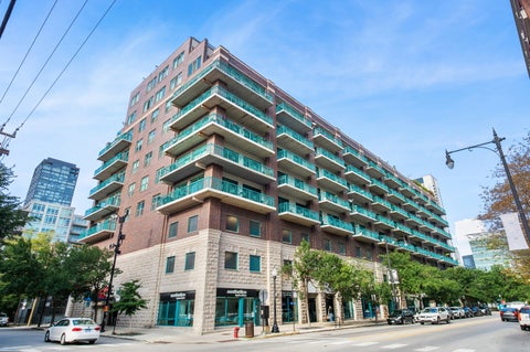 Photo of 920 W Madison Street #7D, Chicago, IL 60607 (MLS # 12742176)
