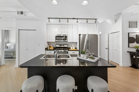 Tiny photo for 920 W Madison Street #7D, Chicago, IL 60607 (MLS # 12742176)