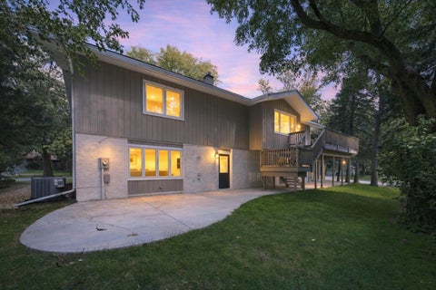 Tiny photo for 1117 Barberry Court, Downers Grove, IL 60515 (MLS # 12763044)