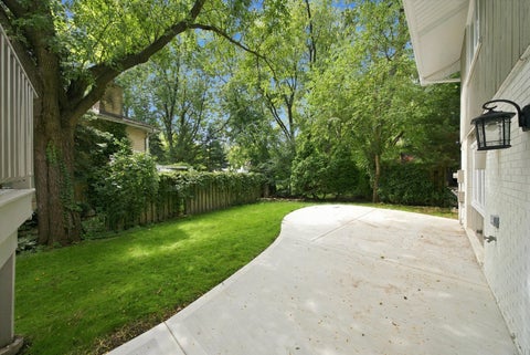 Tiny photo for 1117 Barberry Court, Downers Grove, IL 60515 (MLS # 12763044)