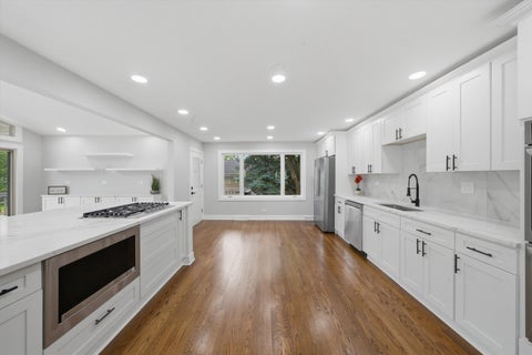 Tiny photo for 1117 Barberry Court, Downers Grove, IL 60515 (MLS # 12763044)