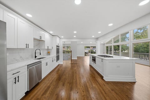 Tiny photo for 1117 Barberry Court, Downers Grove, IL 60515 (MLS # 12763044)