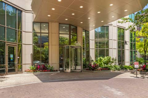 Photo of 400 N La Salle Drive #1309, Chicago, IL 60654 (MLS # 12716850)