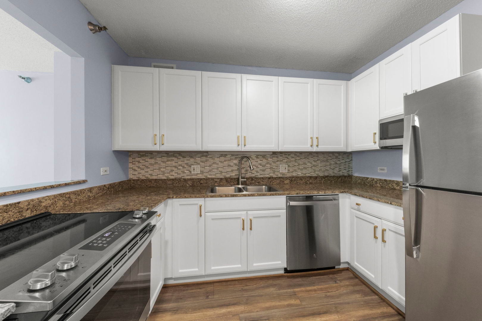 400 N La Salle Drive 1309