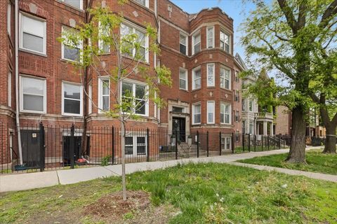 4842 S Michigan Avenue 2S Chicago IL 60615