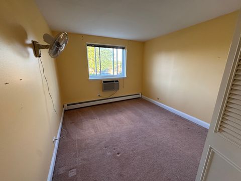 Tiny photo for 1375 Rebecca Drive #302, Hoffman Estates, IL 60169 (MLS # 12681689)