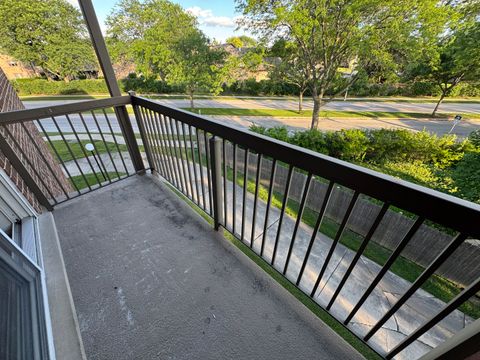 Tiny photo for 1375 Rebecca Drive #302, Hoffman Estates, IL 60169 (MLS # 12681689)