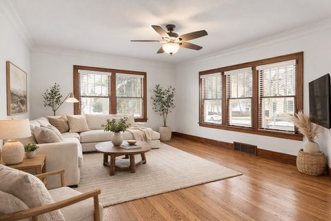 Tiny photo for 111 Oak Street, Frankfort, IL 60423 (MLS # 12587219)