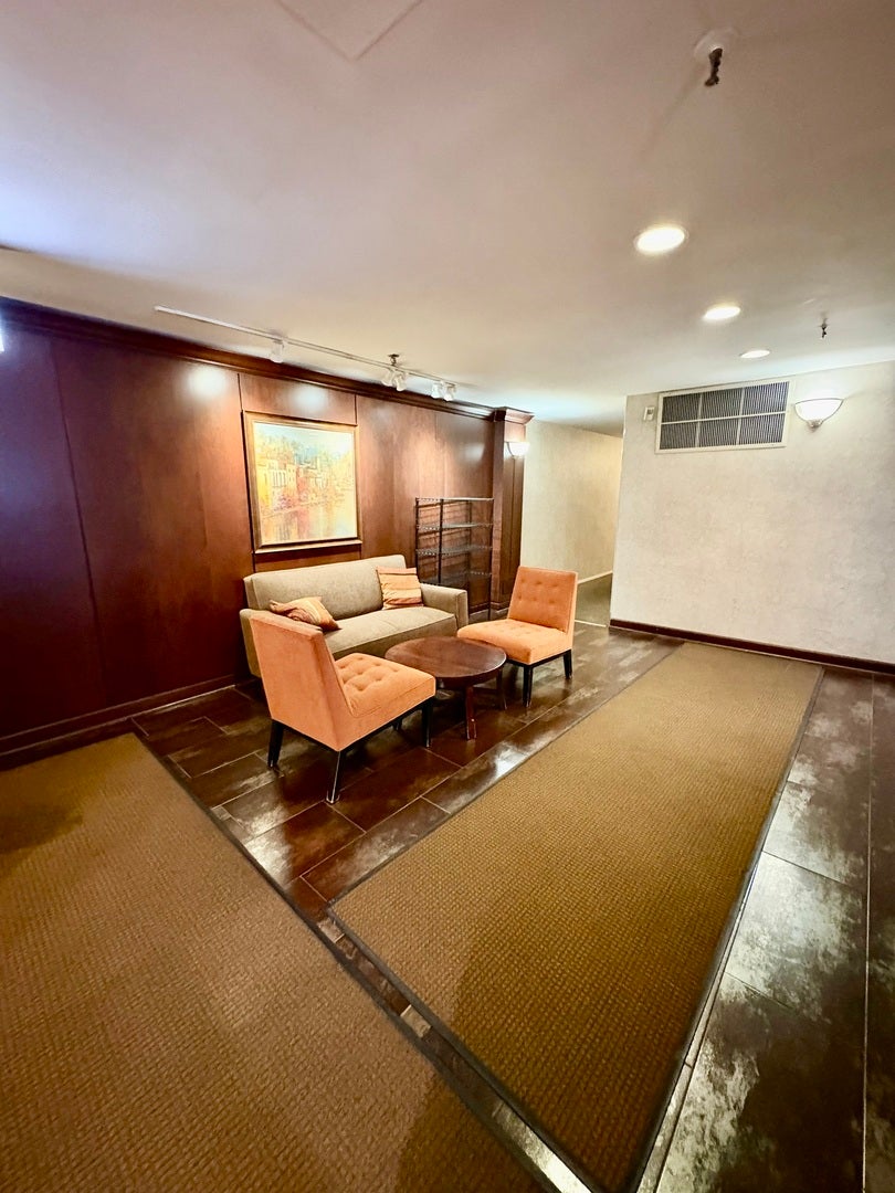 701 Forum Square 409