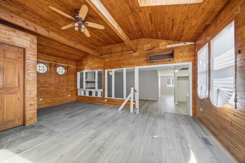 Tiny photo for 949 Mosby Court, Joliet, IL 60431 (MLS # 12614492)