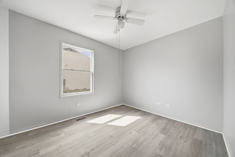 Tiny photo for 949 Mosby Court, Joliet, IL 60431 (MLS # 12614492)