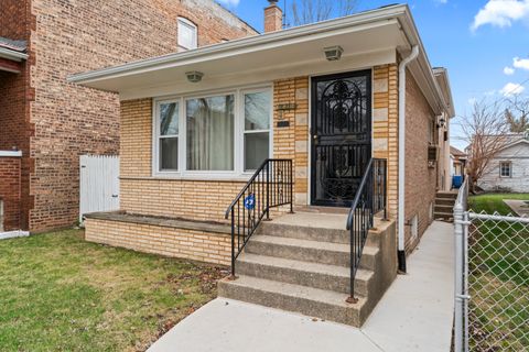 733 E 90th Street Chicago IL 60619
