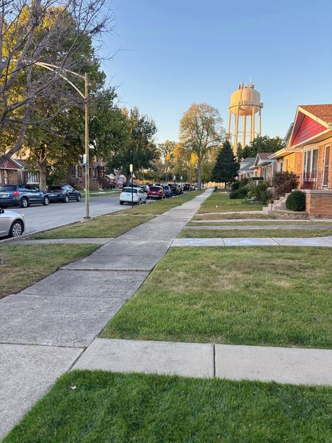 Tiny photo for 5137 S Rutherford Avenue, Chicago, IL 60638 (MLS # 12495378)