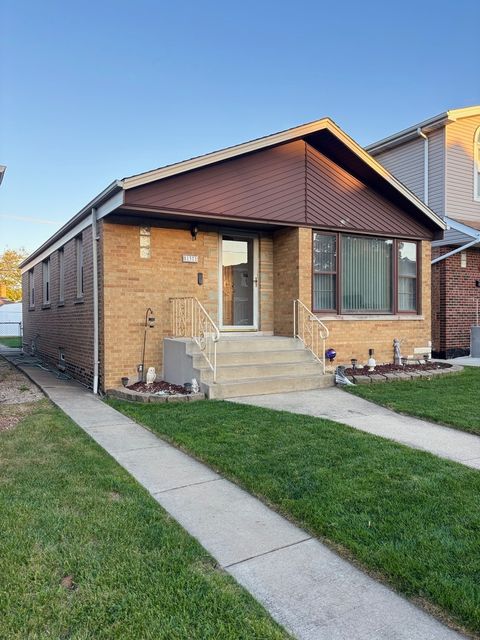 Photo of 5137 S Rutherford Avenue, Chicago, IL 60638 (MLS # 12495378)