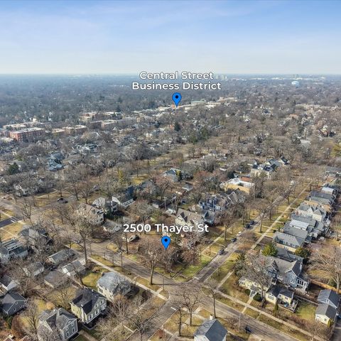 Tiny photo for 2500 Thayer Street, Evanston, IL 60201 (MLS # 12571351)