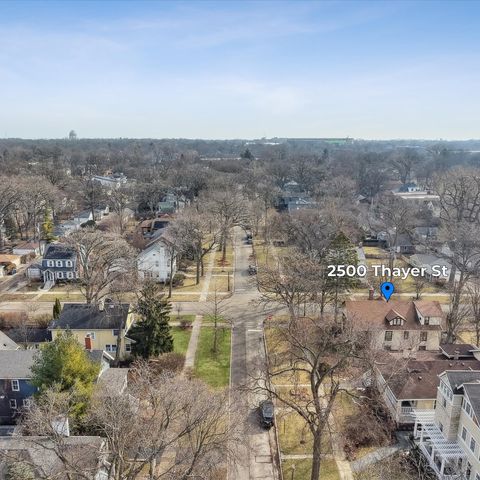 Tiny photo for 2500 Thayer Street, Evanston, IL 60201 (MLS # 12571351)