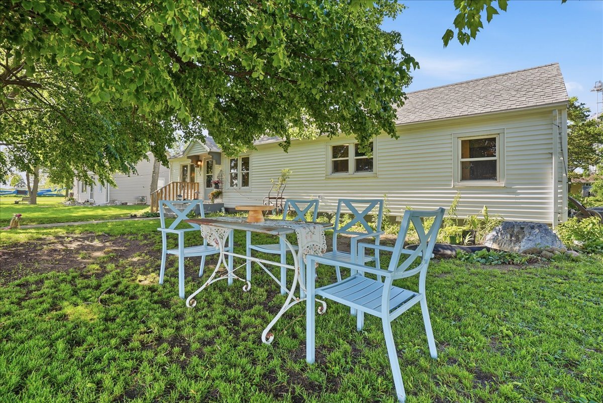 208 4th Street