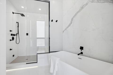 Tiny photo for 2800 N LINCOLN Avenue #4N, Chicago, IL 60657 (MLS # 12712857)