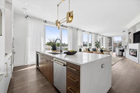 Tiny photo for 2800 N LINCOLN Avenue #4N, Chicago, IL 60657 (MLS # 12712857)