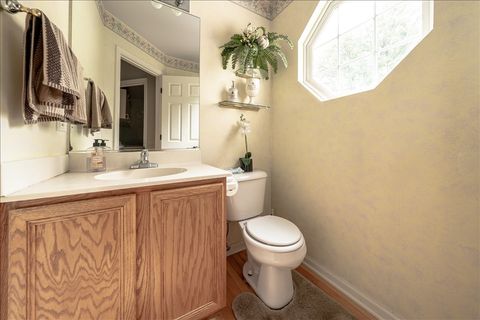Tiny photo for 3534 Matisse Drive, St. Charles, IL 60175 (MLS # 12473458)