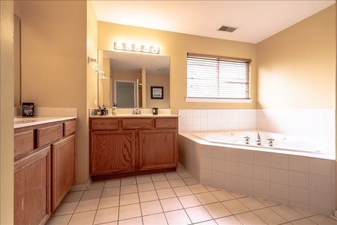 Tiny photo for 3534 Matisse Drive, St. Charles, IL 60175 (MLS # 12473458)