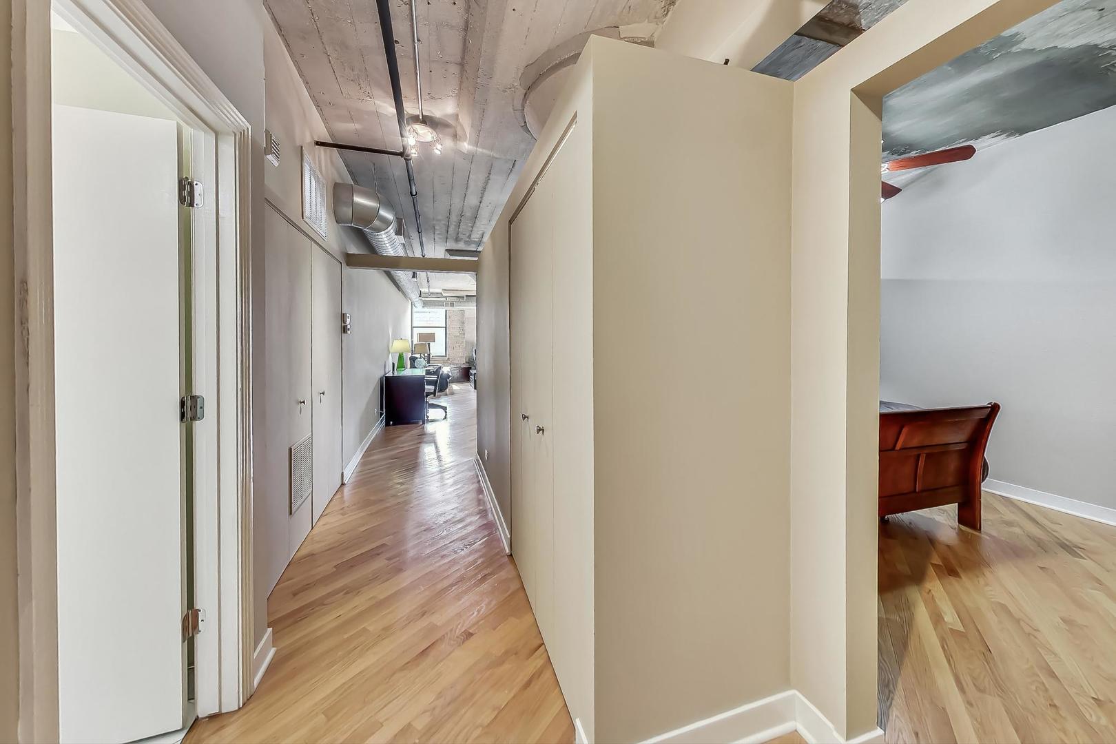 411 W Ontario Street 427