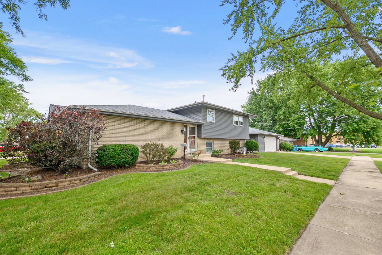 3700 W 120th Place
