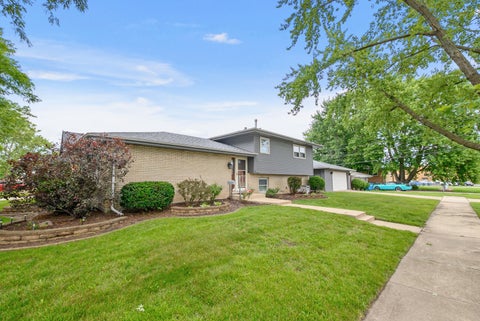 Tiny photo for 3700 W 120th Place, Alsip, IL 60803 (MLS # 12690028)
