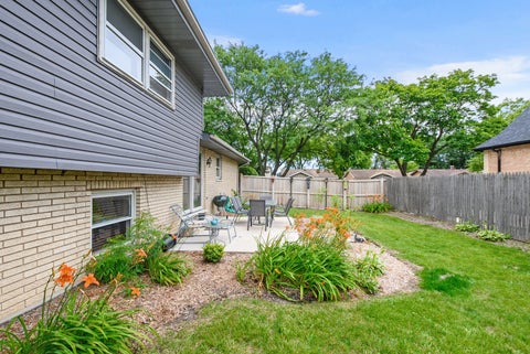 Tiny photo for 3700 W 120th Place, Alsip, IL 60803 (MLS # 12690028)