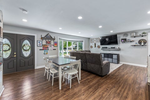 Tiny photo for 2422 Chippewa Court, Lisle, IL 60532 (MLS # 12695529)