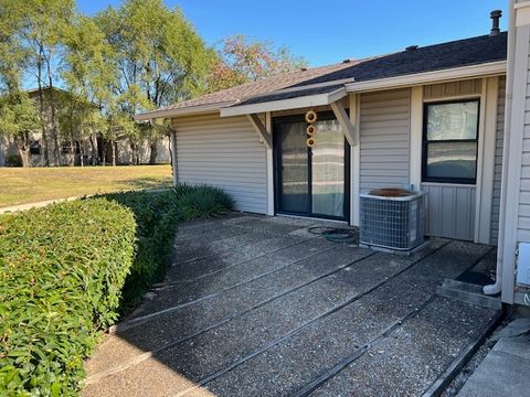 Tiny photo for 5775 Madrid Court #A, Hanover Park, IL 60133 (MLS # 12492201)