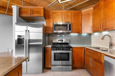 Tiny photo for 913 W Van Buren Street #4C, Chicago, IL 60607 (MLS # 12456629)