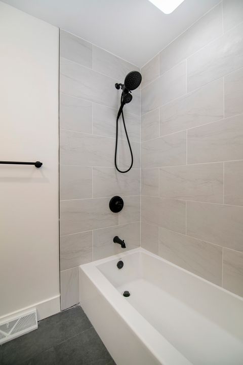 Tiny photo for 214 Somerset Court, New Lenox, IL 60451 (MLS # 12529181)