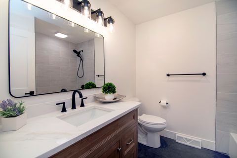 Tiny photo for 214 Somerset Court, New Lenox, IL 60451 (MLS # 12529181)