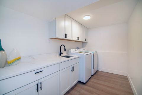 Tiny photo for 214 Somerset Court, New Lenox, IL 60451 (MLS # 12529181)