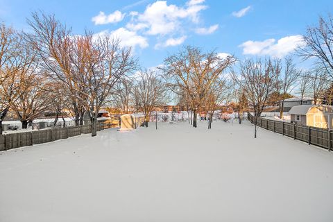 Tiny photo for 214 Somerset Court, New Lenox, IL 60451 (MLS # 12529181)