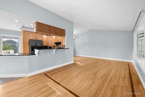 Tiny photo for 105 Canton Lane, Streamwood, IL 60107 (MLS # 12505643)