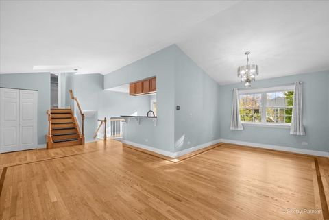 Tiny photo for 105 Canton Lane, Streamwood, IL 60107 (MLS # 12505643)