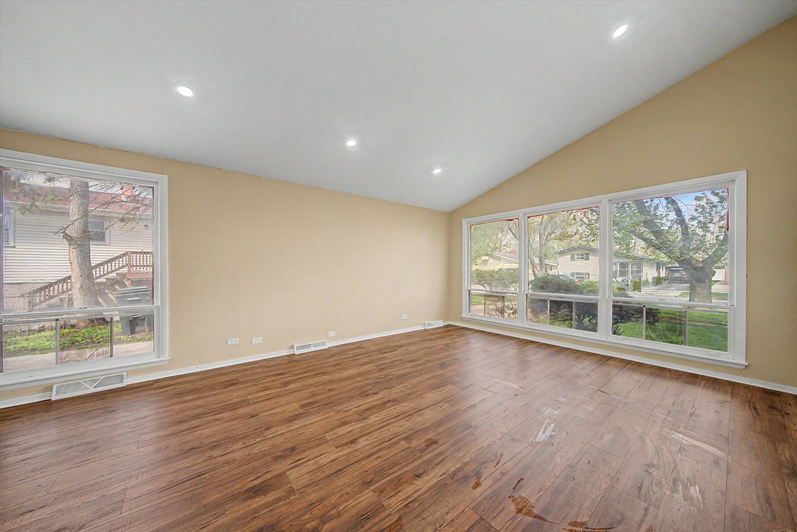 16420 Paulina Street