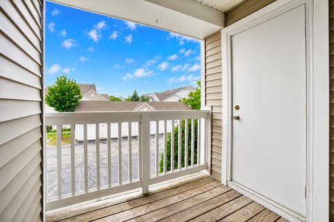Tiny photo for 1623 Silverstone Drive #1623, Carpentersville, IL 60110 (MLS # 12700525)