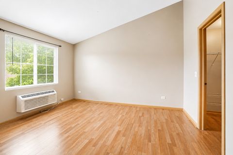 Tiny photo for 1623 Silverstone Drive #1623, Carpentersville, IL 60110 (MLS # 12700525)